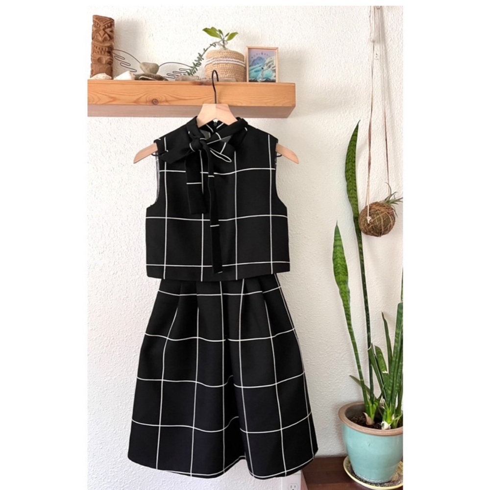 Gracia Windowpane Dress